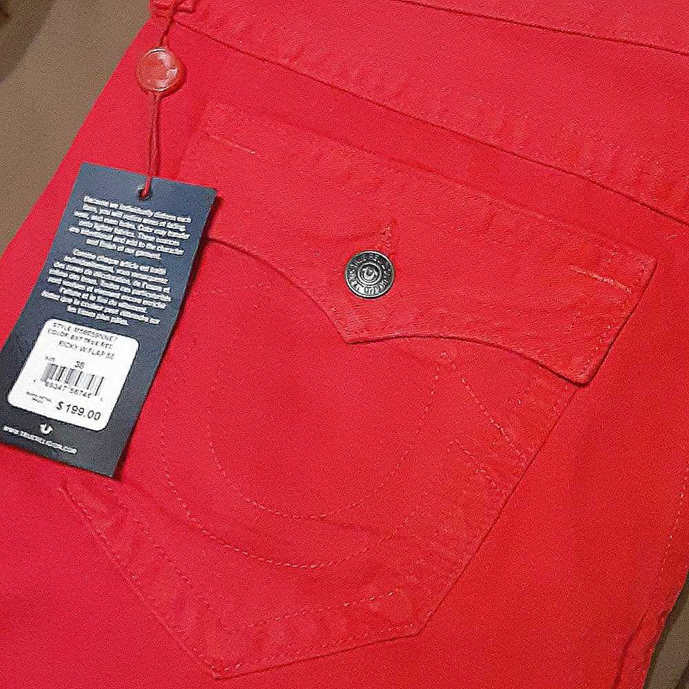 MENS BNWT RED TRUE JEANS 38